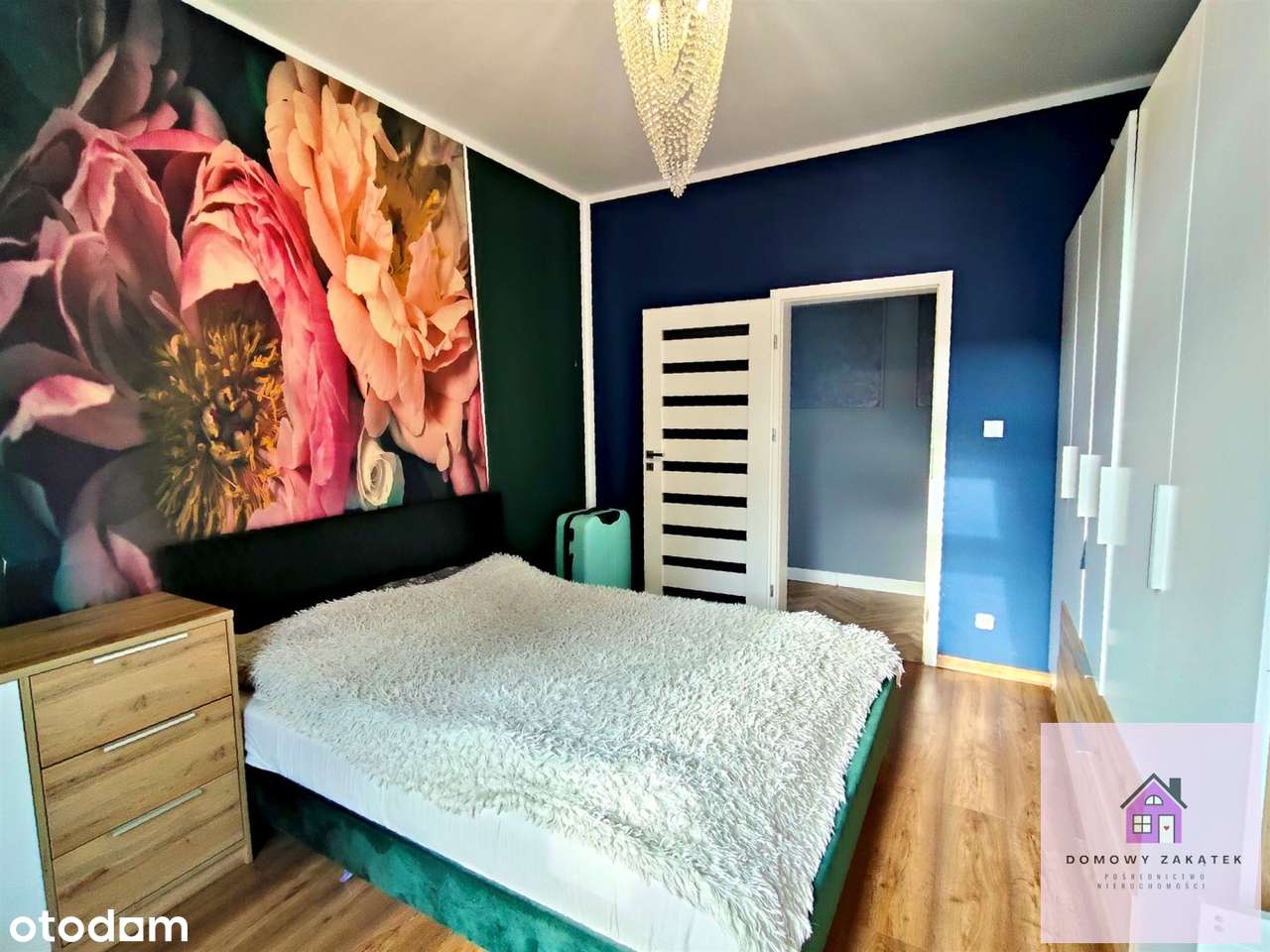 Przestronne, klimatyczne mieszkanie w centrum-13