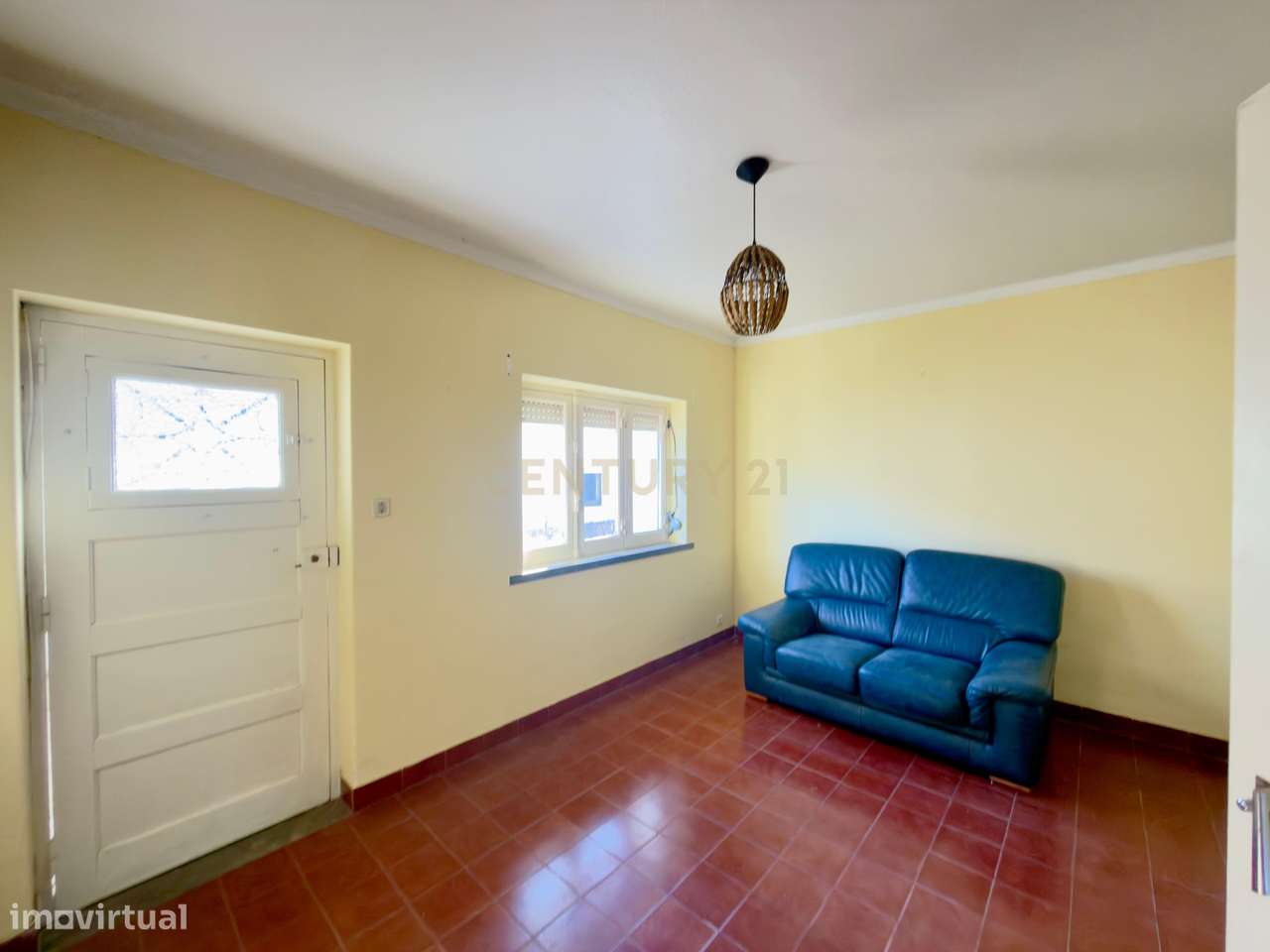 A Oportunidade Perfeita para Criar a Casa dos Seus Sonhos em Janes, Al-12