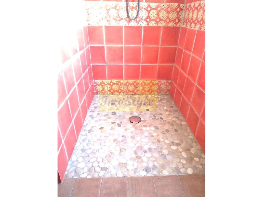 Moradia isolada com cave e apartamento independente em Castro Marim-39