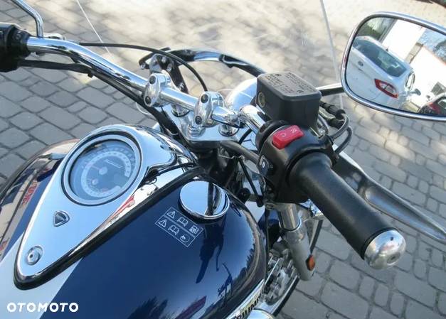 Triumph Thunderbird - 14