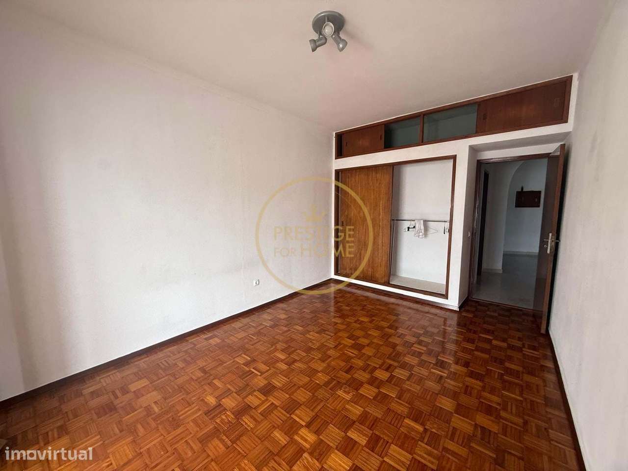 Apartamento luminoso T2 com vista mar e Serra-5