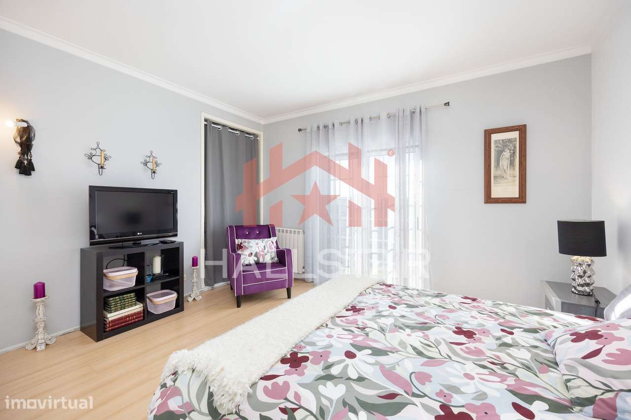 Moradia T3 Isolada / Aquecimento Central / Torre-12