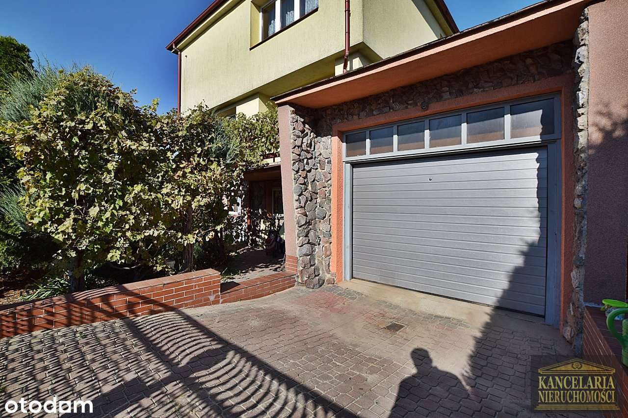 Duży dom z dużym potencjałem w pobliżu centrum miasta!-1