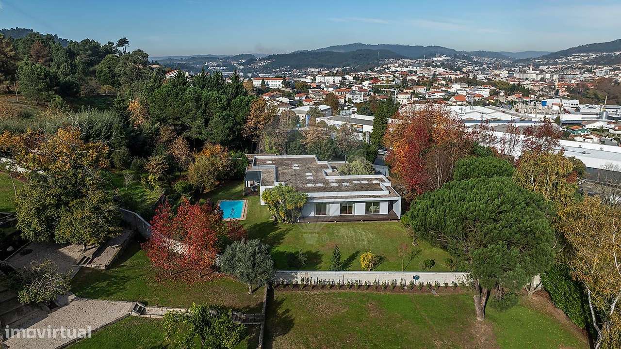 Moradia T4 para venda-49