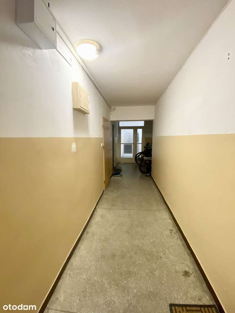 Mieszkanie do remontu z potencjałem inwestycyjnym-10
