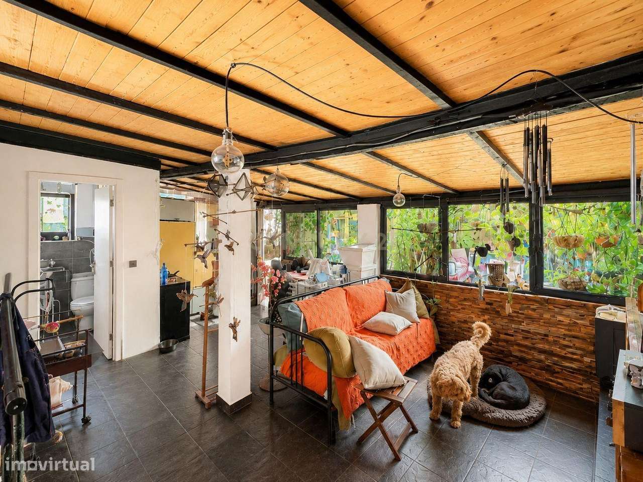 Apartamento T2 na Estrada das Laranjeiras com logradouro-22