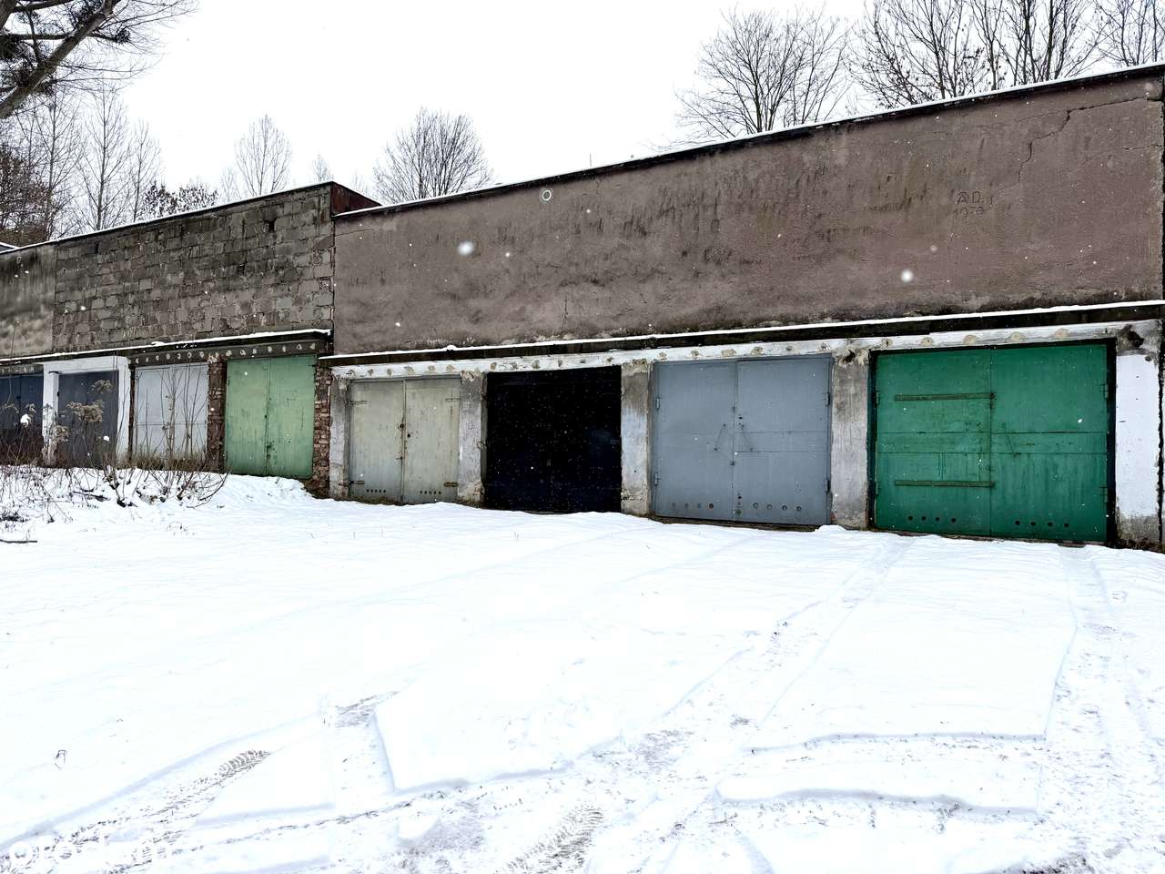 Mieszkanie + garaż!!! Duża kuchnia i ustawne pokoje - do zamieszkania!-14