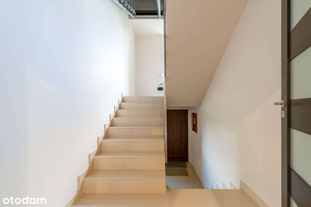 Przepiękny dom z dużą działką Łódź Andrzejów-17