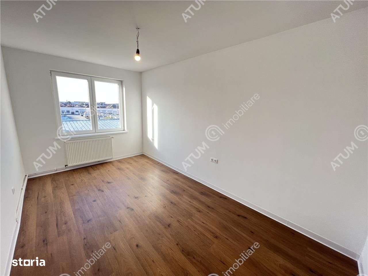 Apartament cu 2 camere balcon amplasat la etajul 2 din 4 zona Terezian-2