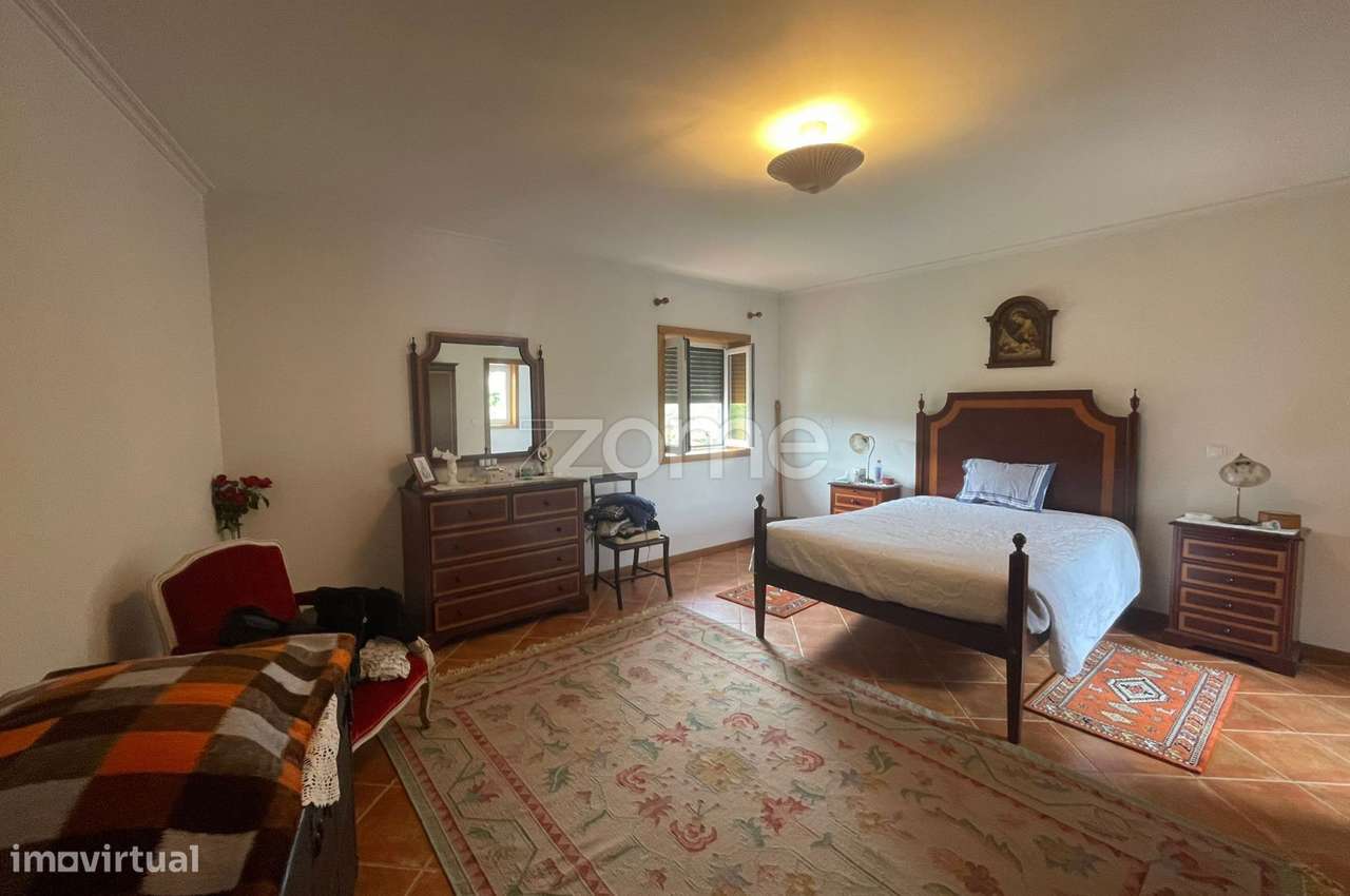 Quinta com Moradia V3 de 2 Pisos, Garagem e Olival – São Pedro, Vei...-17