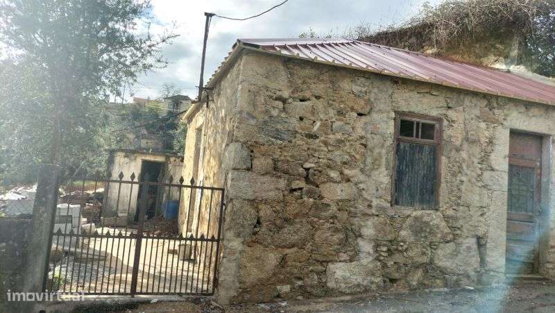 Casas para recuperar em Pindelo - Grande imagem: 4/4