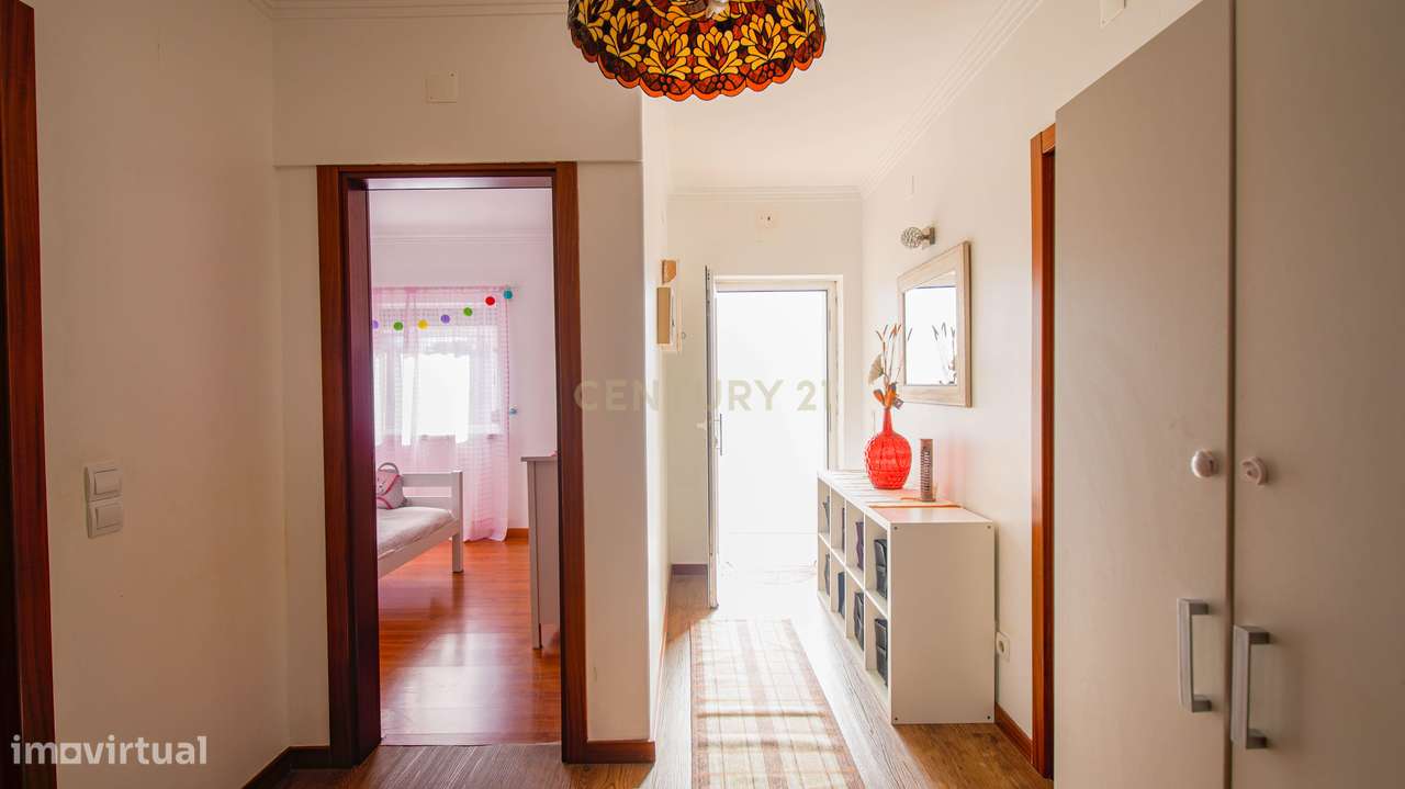 Moradia T2+1 na Marisol - Oportunidade Única! - Grande imagem: 5/29