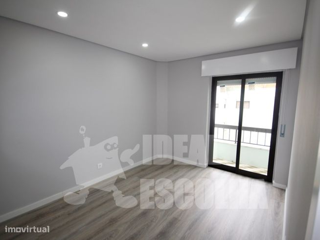 T3 AMORA 275 000€
TOTALMENTE RENOVADO.-15