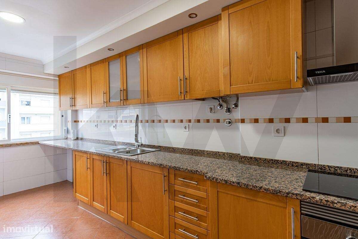 Apartamento T3 | Rua Timor 4, Setúbal | 3º Andar sem Elevador - Grande imagem: 3/20