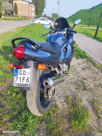 Suzuki GSX - 8