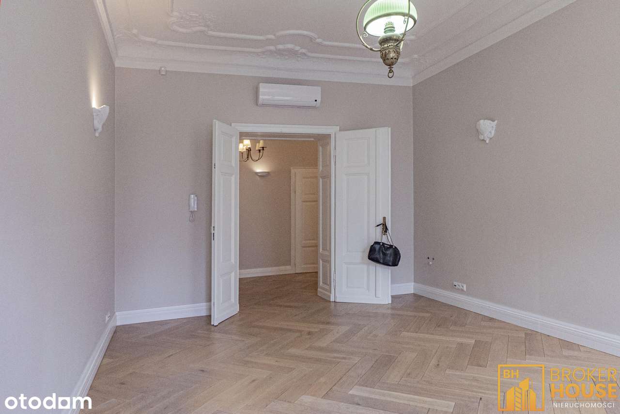 PIĘKNY LOKAL W PRESTIŻOWEJ KAMIENICY-6