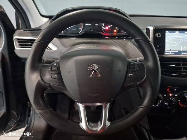 Peugeot 2008 1.5 BlueHDi Signature - 12