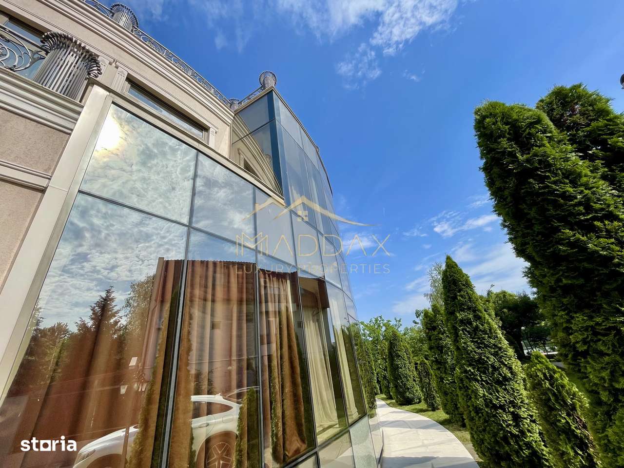 Impressive Villa *1500 SQM usable* 2613 SQM land / Open to the lake - Imagine principală: 3/20