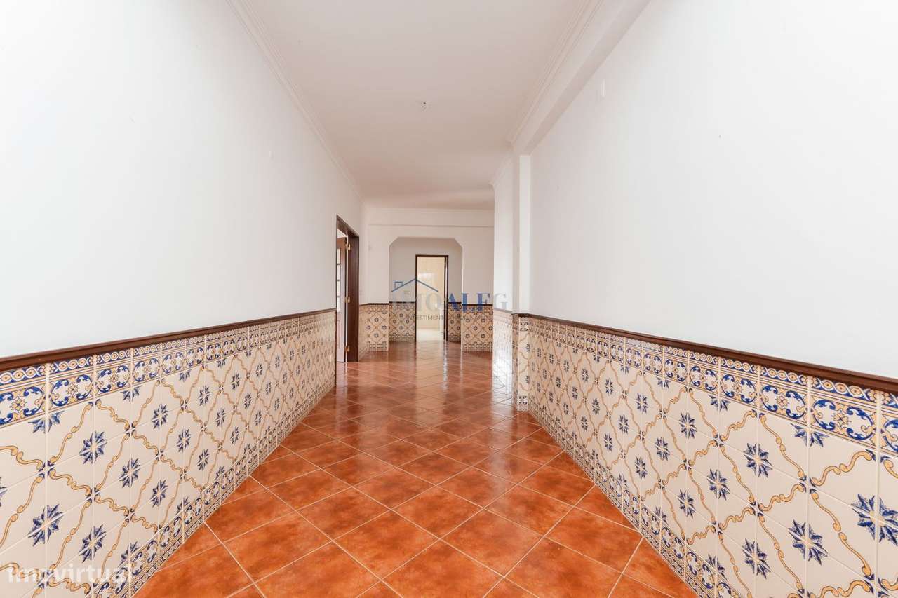 Moradia T7 com terreno perto de Vila Franca de Xira-23