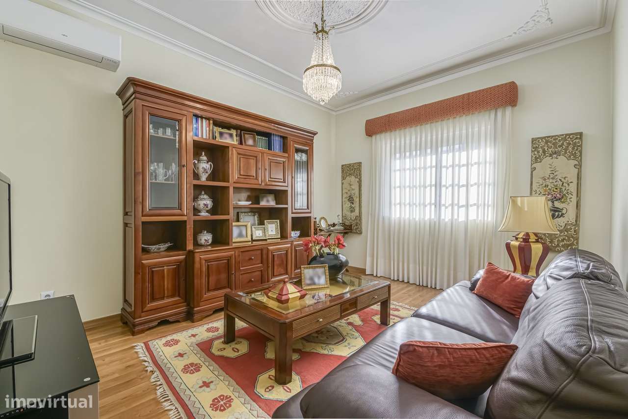 Moradia T2+1, c/ Garagem, Bairro do Areias – Montijo-32