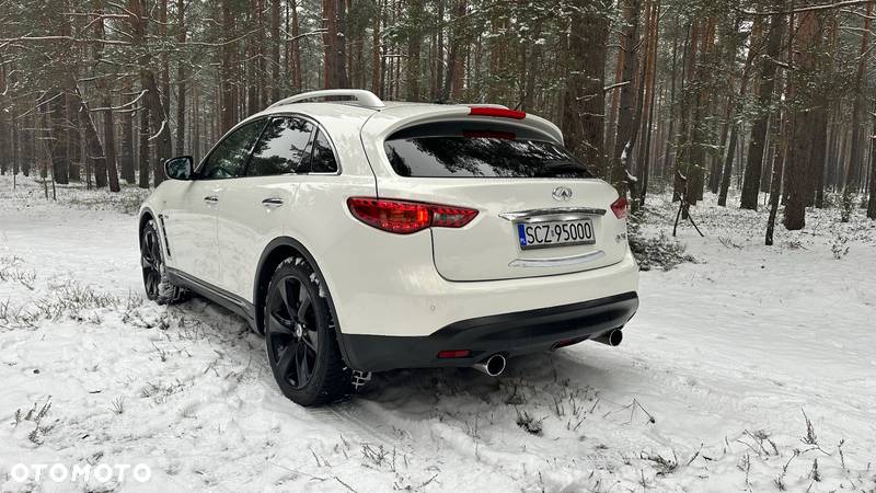 Infiniti QX70 3.0d S Premium - 8