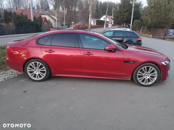 Jaguar XF 2.0 i4D R-Sport - 7