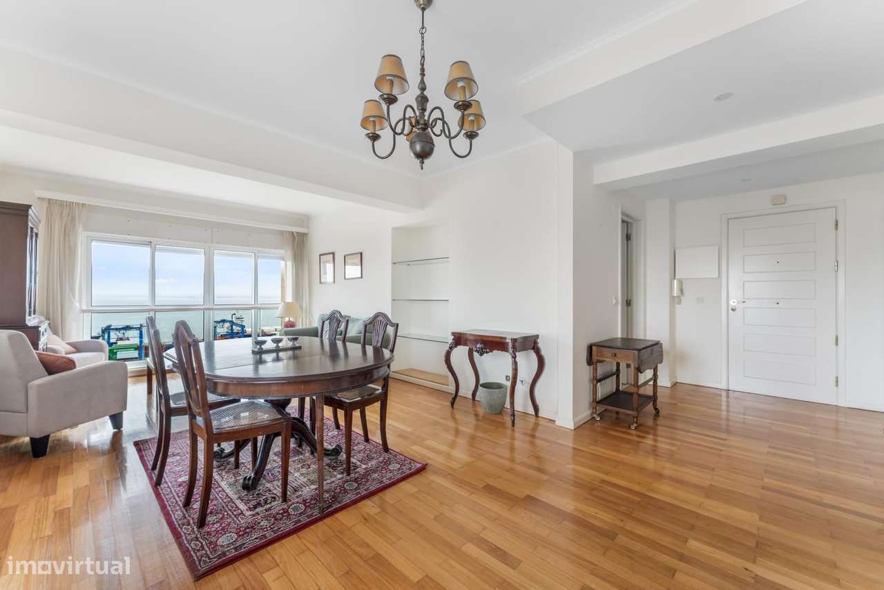 Apartamento T2 com vista, Beato, Lisboa-1