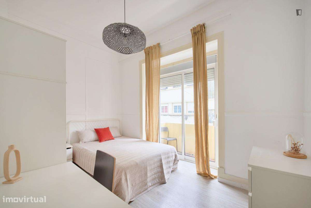 Quarto - localizado em Alameda Lisbon - Grande imagem: 3/10