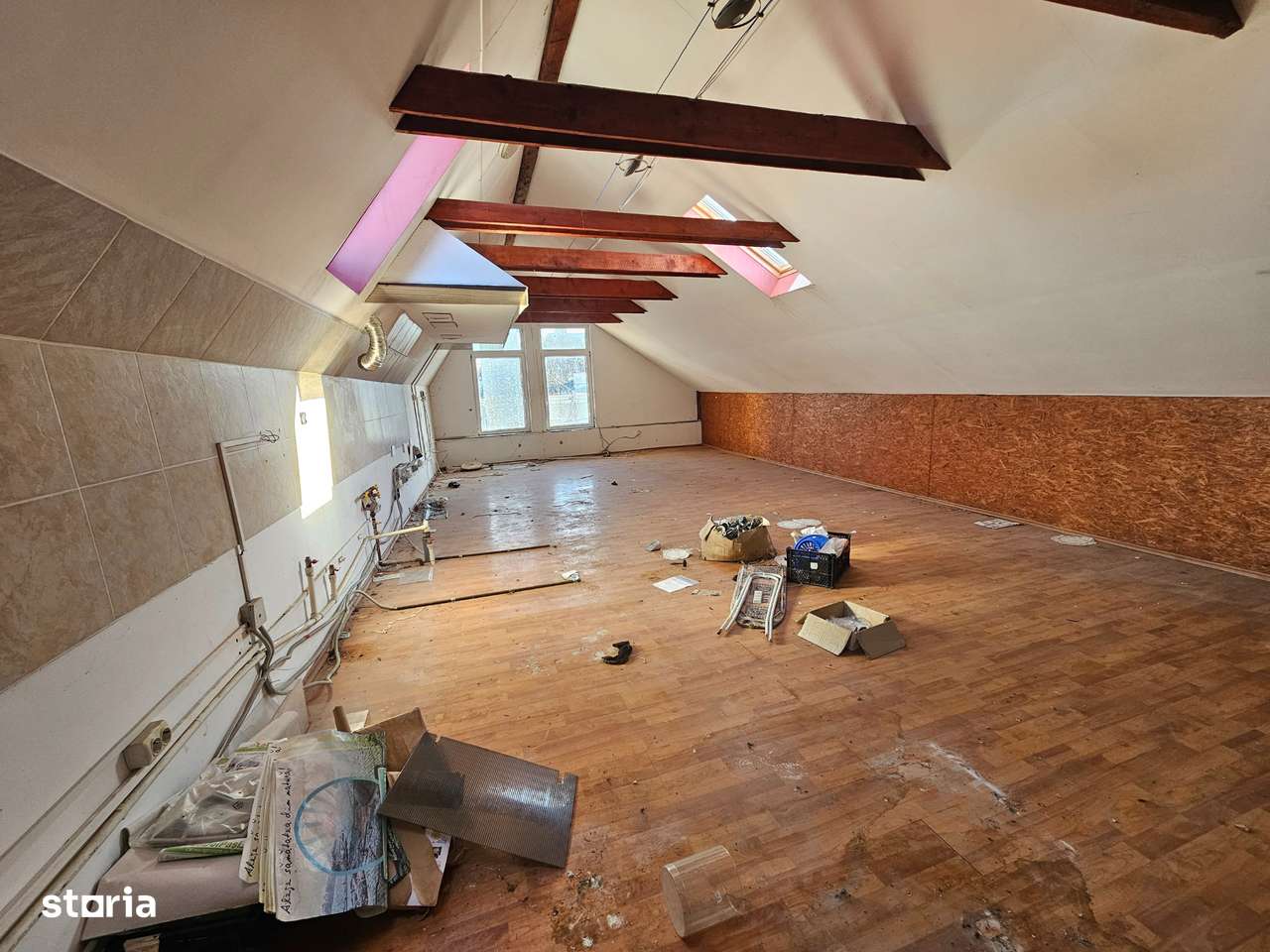 Spațiu comercial de vânzare, 1500 mp, zonă centrală 3300 Teren-2