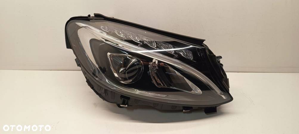 MERCEDES C KLASA 205 PERFORMANCE REFLEKTOR FULL LED LAMPA PRAWA - 3