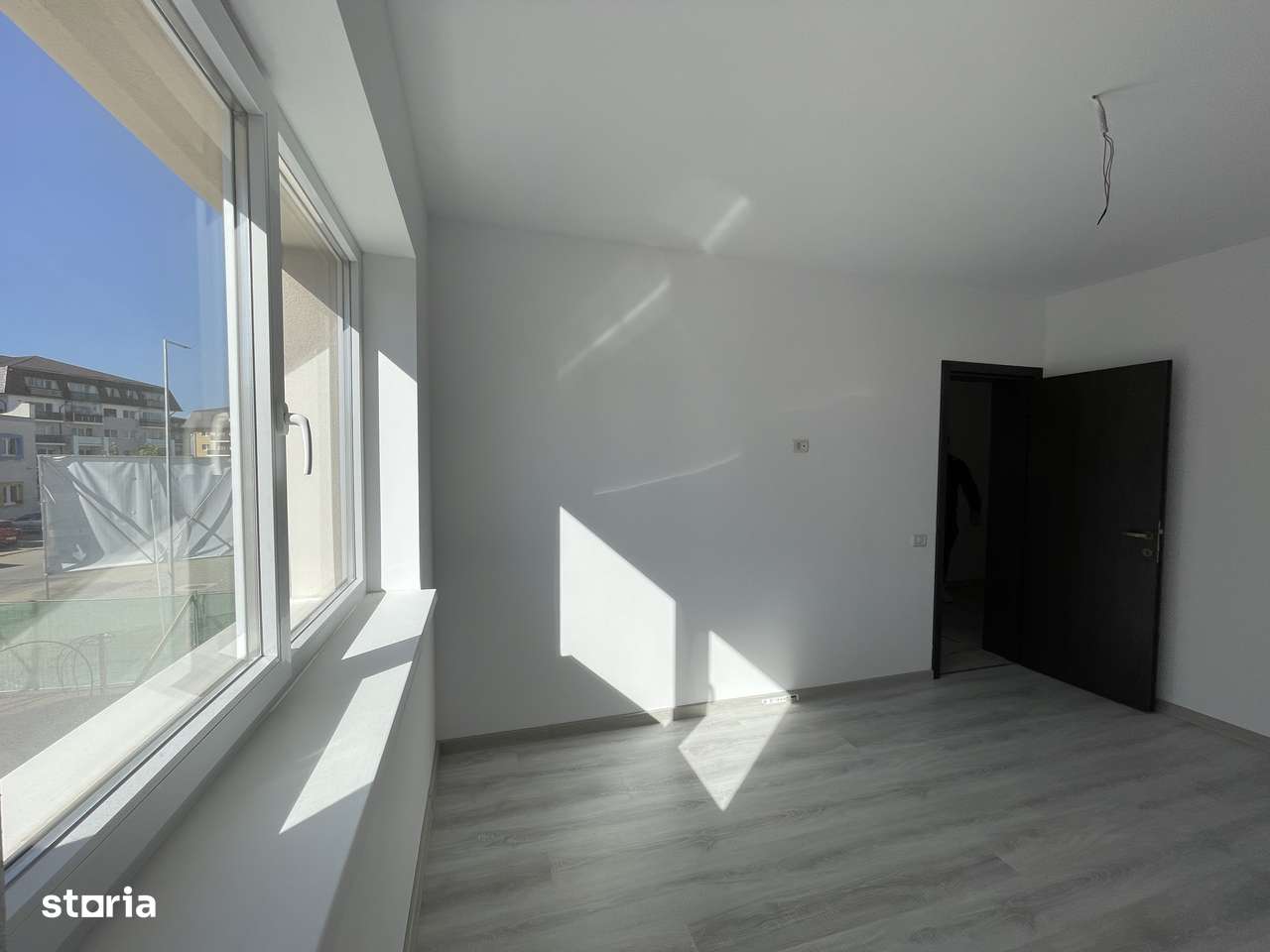 Apartament 3 camere, 72mp, decomandat, 116 430 euro TVA inclus, etaj 1 - Imagine principală: 2/15