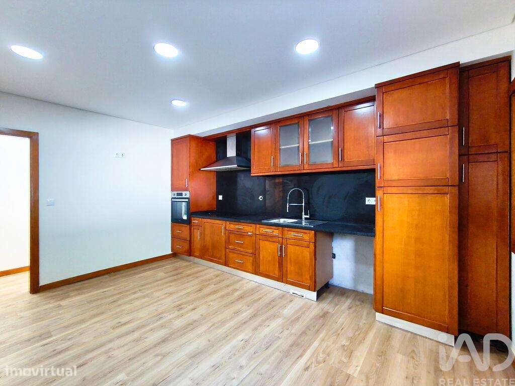 Casa / Villa T4 em Santa Marta de Portuzelo de 190,00 m2 - Grande imagem: 4/29