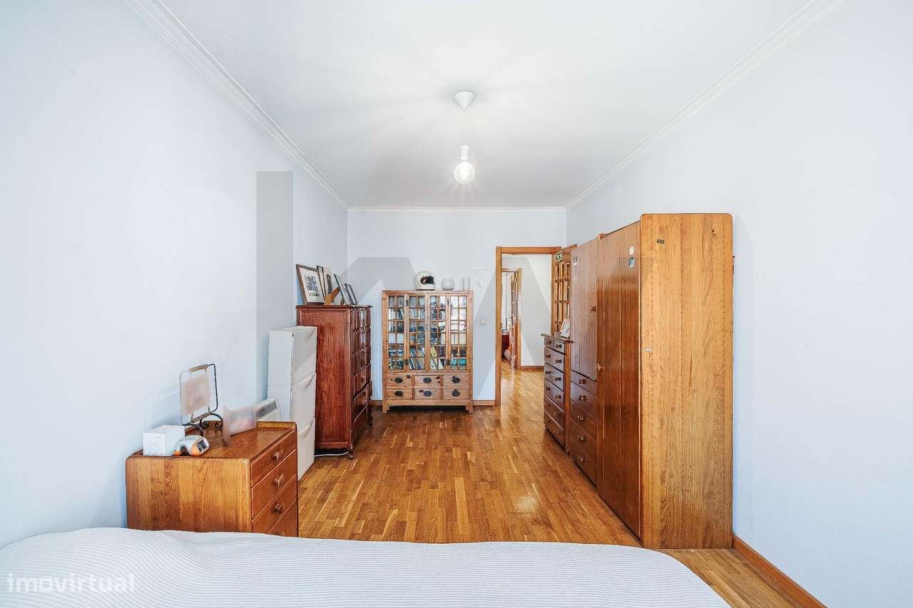 Apartamento T4 totalmente remodelado em Mem Martins, Sintra | Estacion-18