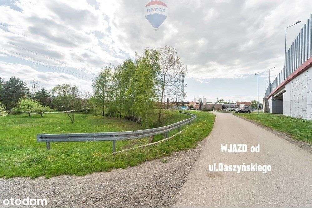 Dom lub biuro z dużym ogrodem w centrum Komorowic - Pełny obrazek: 5/20