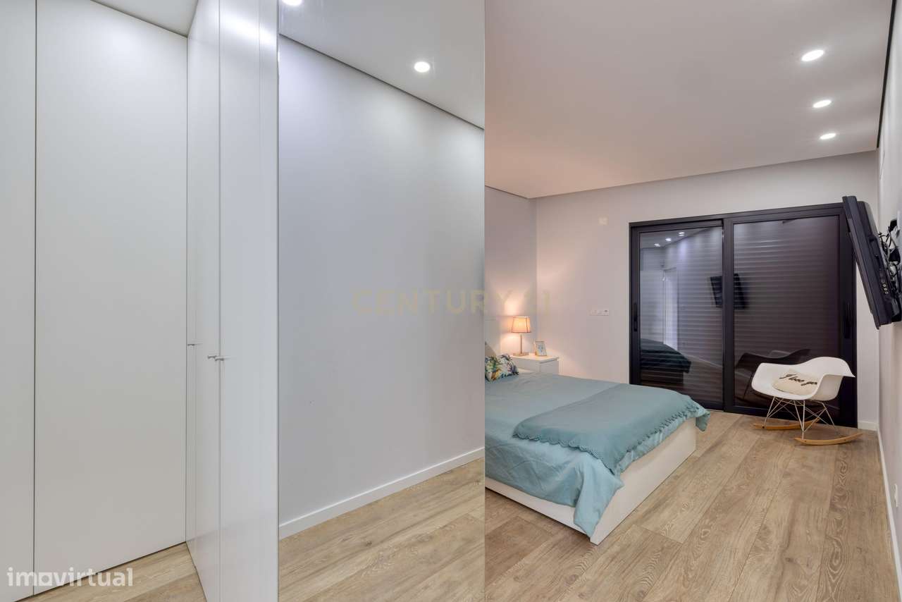 Moradia unifamiliar na Urbanização dos Jardins de Santiago, Setúbal-21