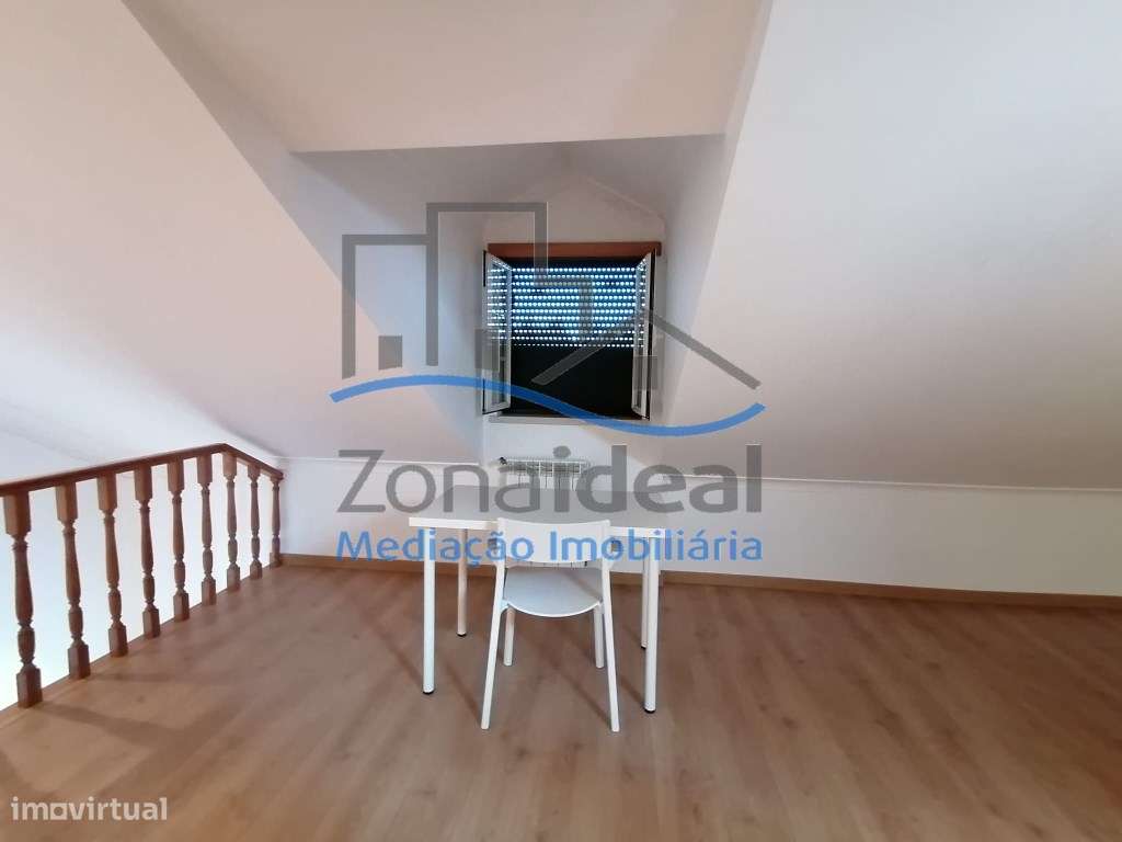 Moradia com quintal, localizada em Alenquer-13