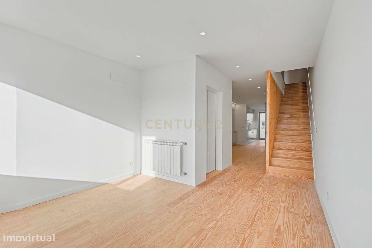 Luxuosa Moradia T4 em Matosinhos | elevador | 294,85m2-13
