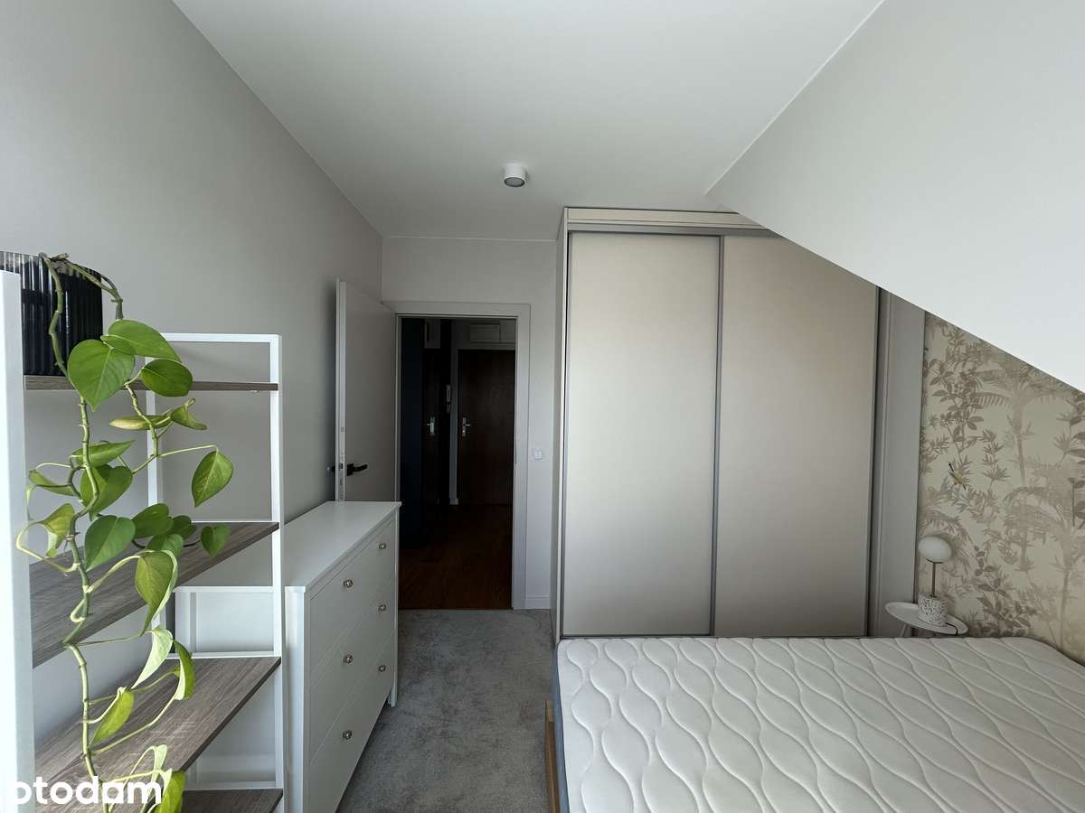 2 - pokojowe mieszkanie ze strychem + miejsce postojowe, Partynice - Pełny obrazek: 5/10