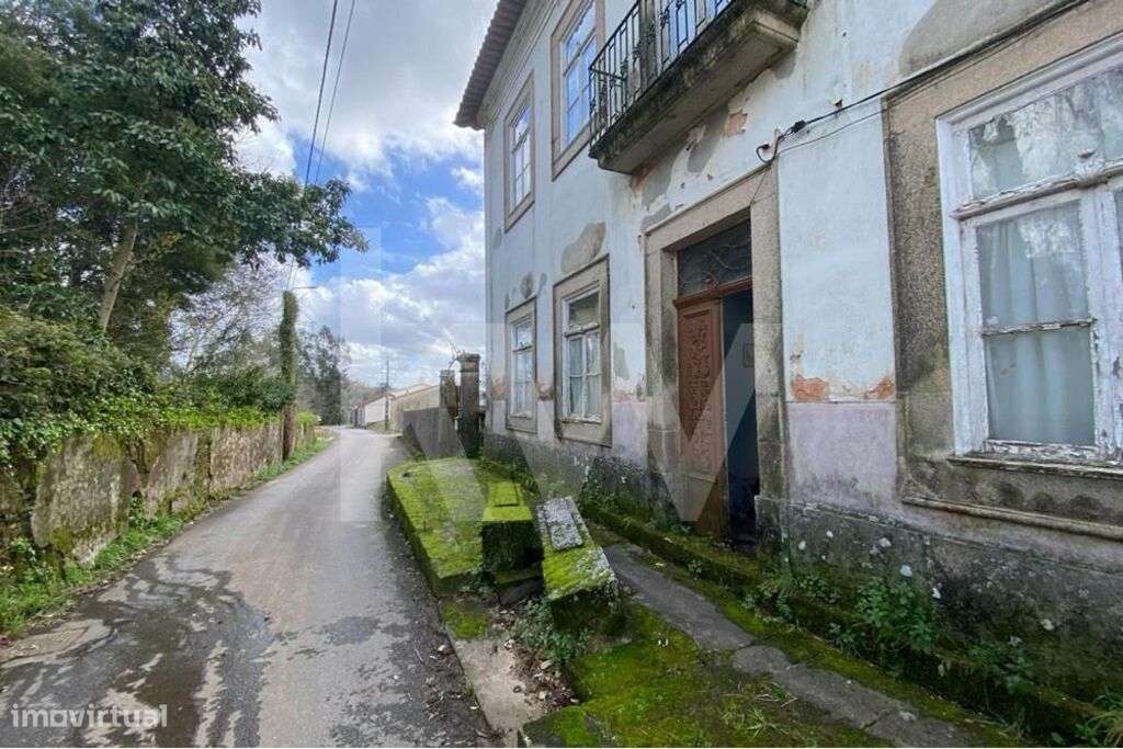 Casa centenária de início do século XIX em Macinhata do Vouga para rem - Grande imagem: 5/60
