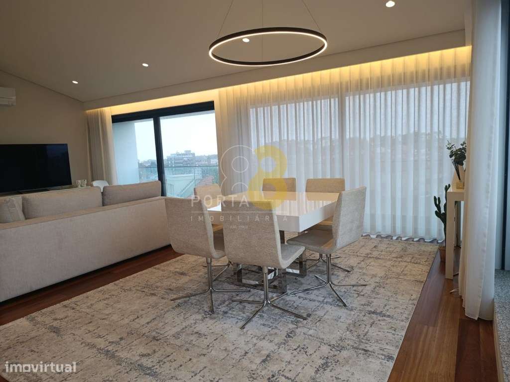 Luxuoso Apartamento T3 na Boavista frente ao Rosario-4