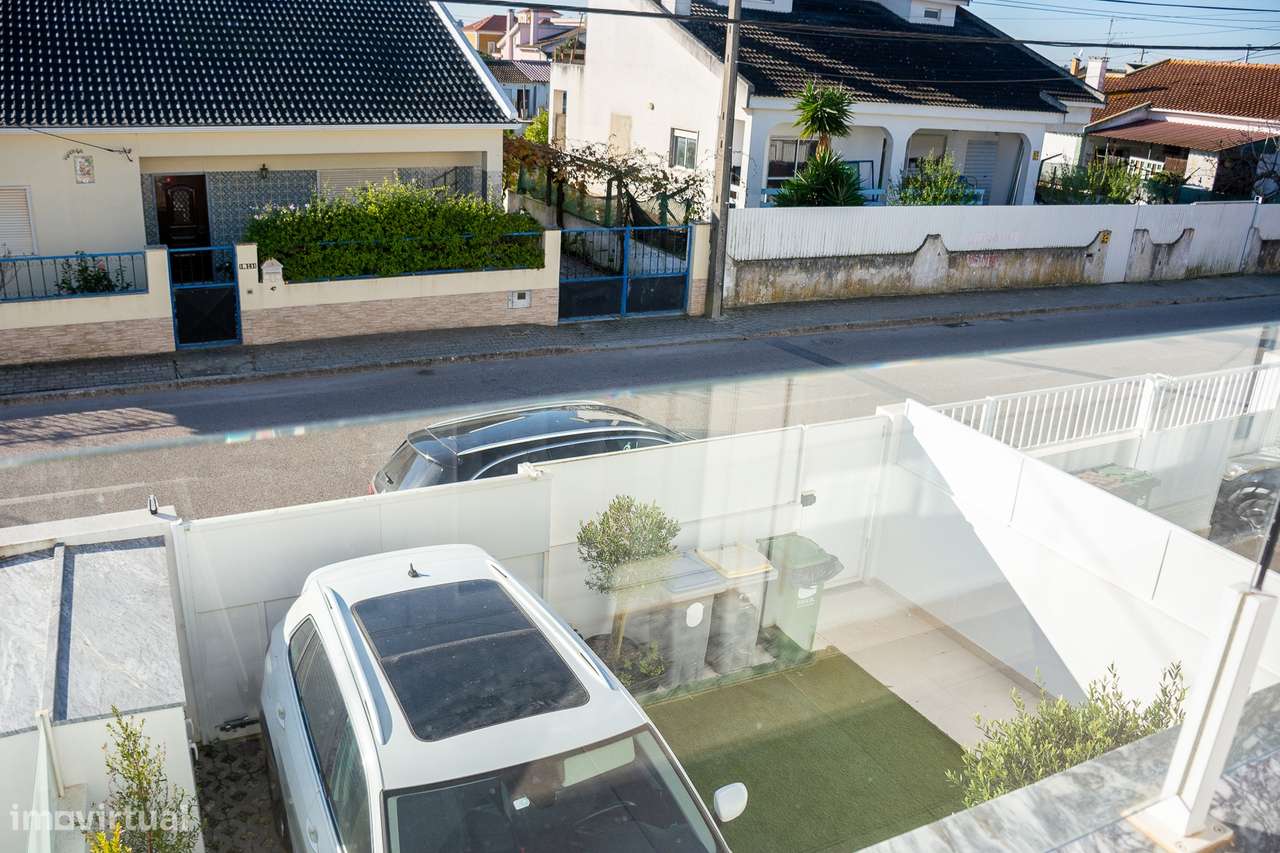 Moradia T4 Venda em Fernão Ferro,Seixal-48