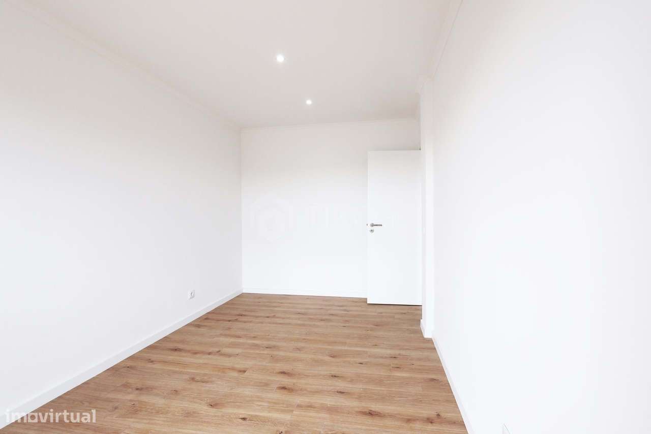 APARTAMENTO T3 EM QUELUZ – OPORTUNIDADE ÚNICA QUE VAI DESAPARECER RÁP-17