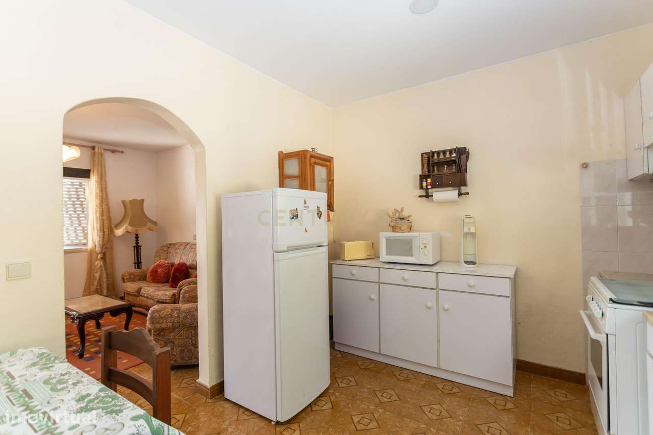 Moradia T2 com Terreno 7600m2 em Tomar-12