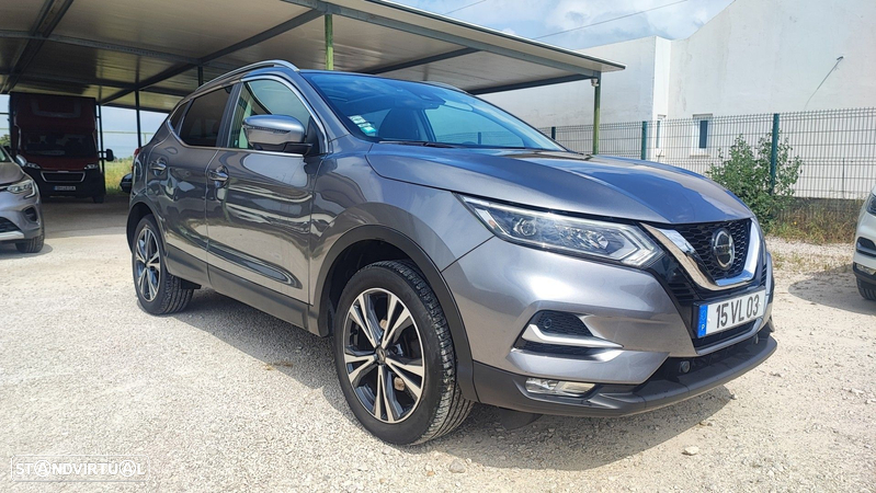 Nissan Qashqai 1.5 dCi N-Connecta Led - 3