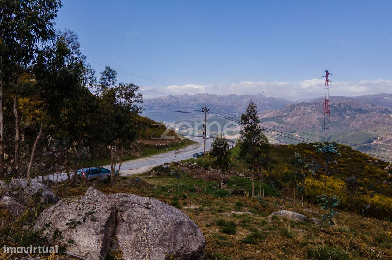 Terreno Versátil de 12.000m² em Ruivães, Vieira do Minho - Grande imagem: 2/20