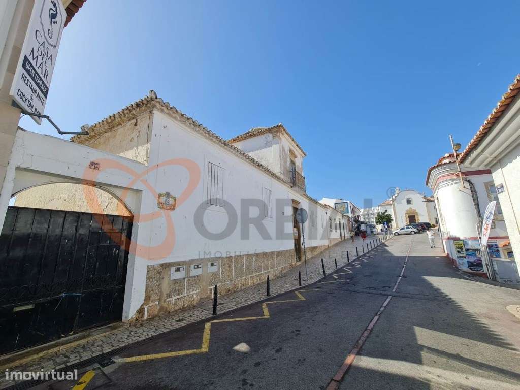 Moradia para venda no centro histórico de Albufeira com vista Mar + T1 - Grande imagem: 4/22