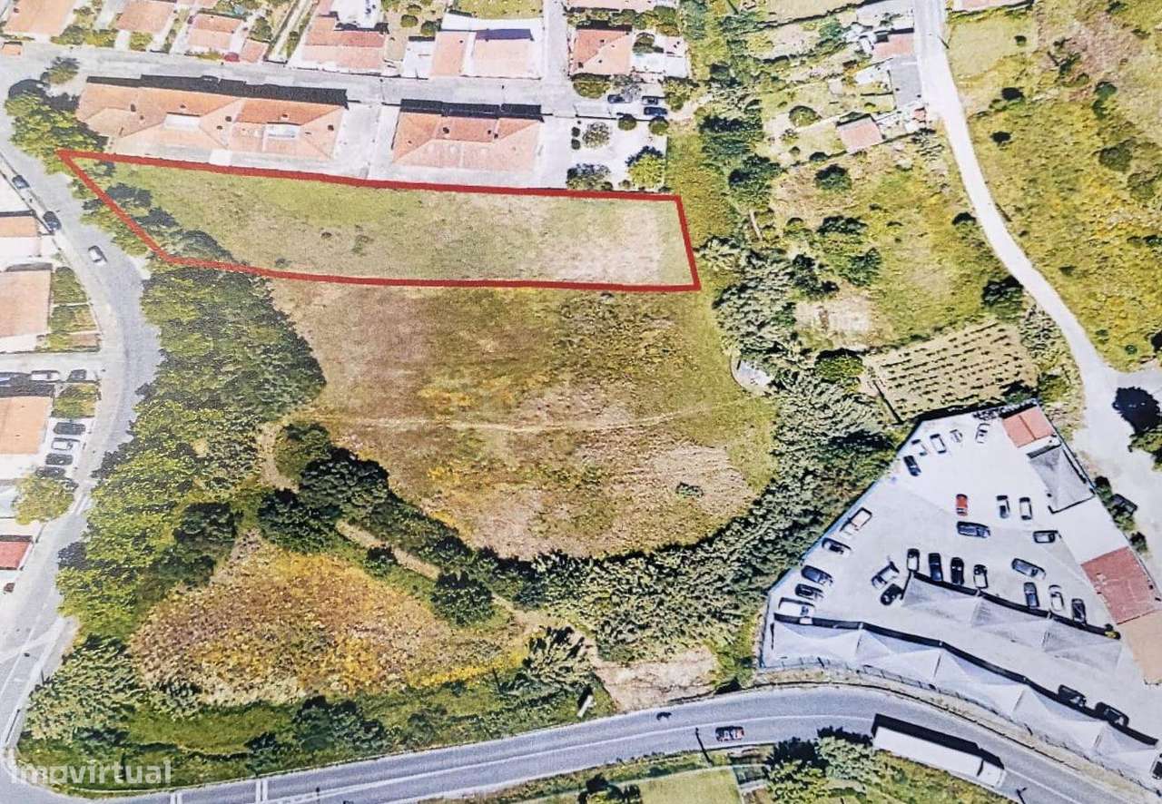 Terreno Urbano com 2400m2 em Rio de Mouro - Grande imagem: 2/4