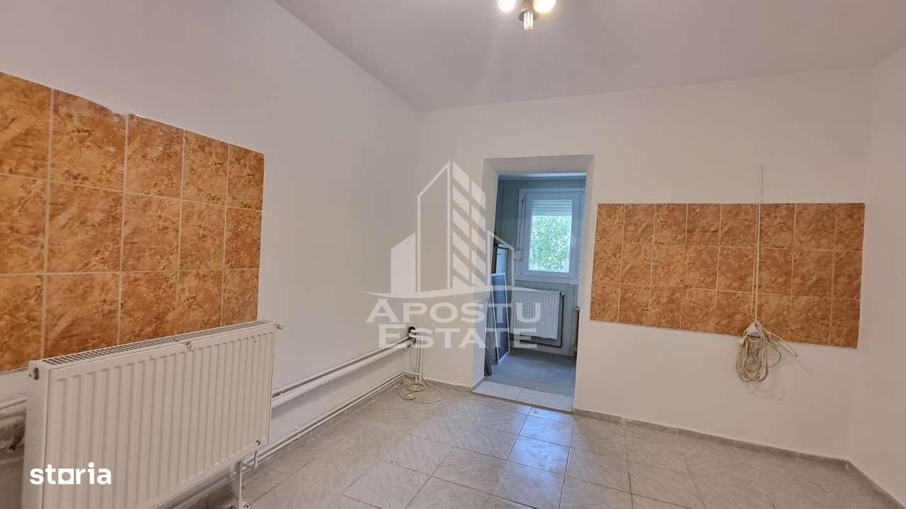 Apartament cu 3 camere, 2 bai, 2 balcoane, zona Calea Aradului - Imagine principală: 4/10