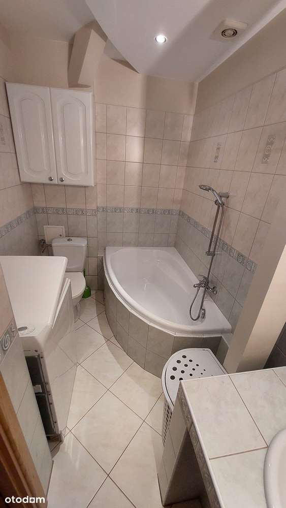 Atrakcyjne, po remoncie 2 pokojowe przy ul. Żelaznej-7