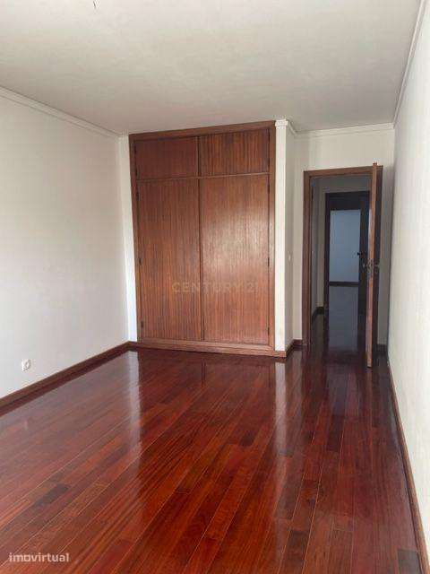 Apartamento T2 em Santa Clara com piscina - Grande imagem: 5/21